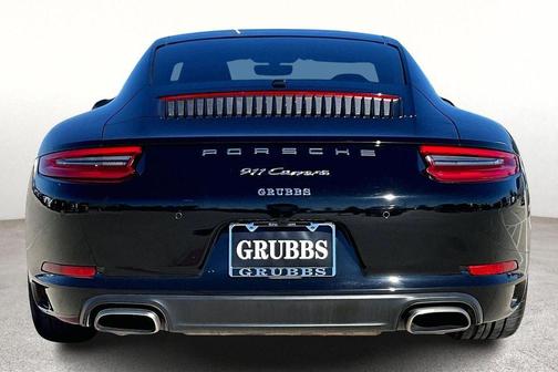 2019 Porsche 911 Carrera