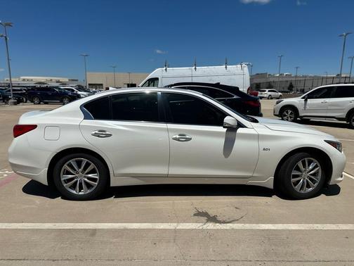 2017 INFINITI Q50 2.0T Premium