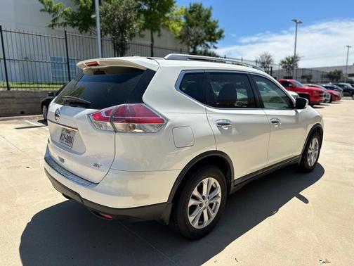 2016 Nissan Rogue SV