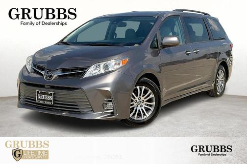2020 Toyota Sienna XLE