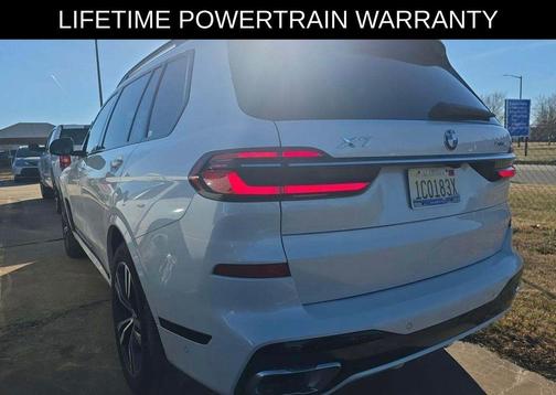 2025 BMW X7 xDrive40i