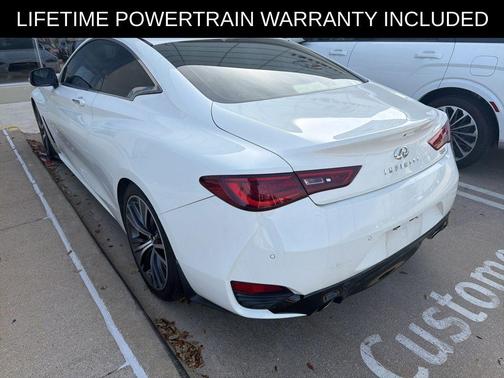 2022 INFINITI Q60 LUXE