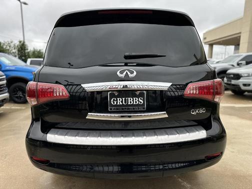 2017 INFINITI QX80 Base