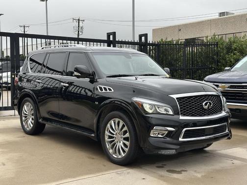 2017 INFINITI QX80 Base