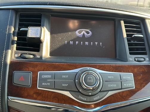 2016 INFINITI QX80 Base