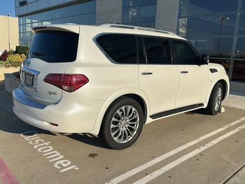 2016 INFINITI QX80 Base