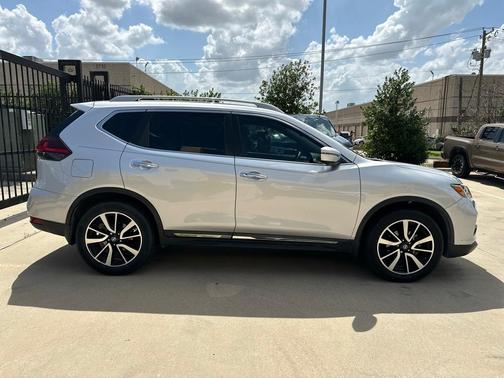 2019 Nissan Rogue SL