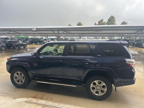 2022 Toyota 4Runner SR5