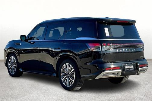 2025 INFINITI QX80 Luxe