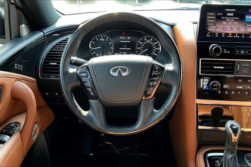 2024 INFINITI QX80 SENSORY
