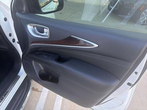 2018 INFINITI QX60 Base