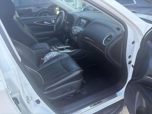 2018 INFINITI QX60 Base