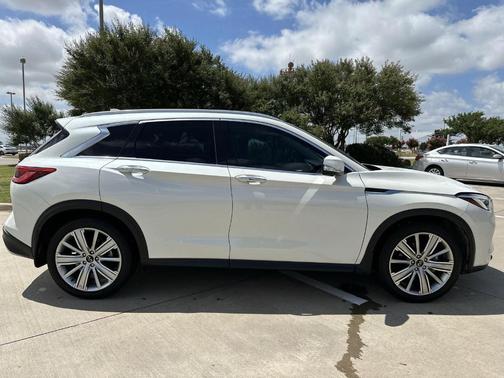 2022 INFINITI QX50 SENSORY