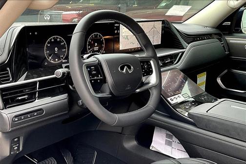 2025 INFINITI QX80 Luxe