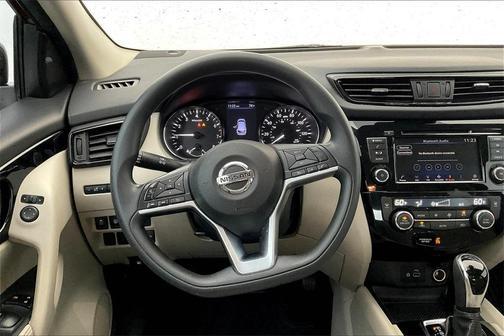 2020 Nissan Rogue Sport SV