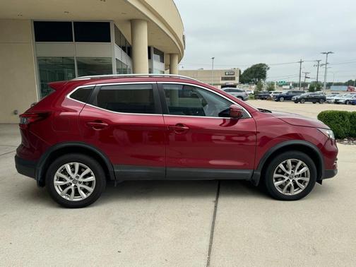 2020 Nissan Rogue Sport SV