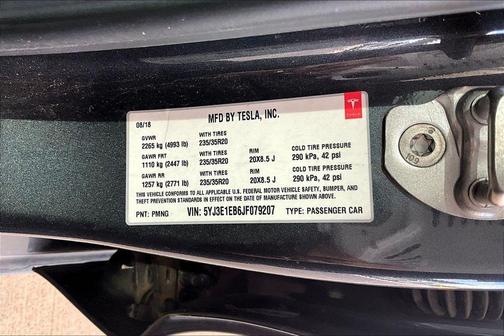 Deep Blue Metallic 2018 Tesla Model 3 Performance