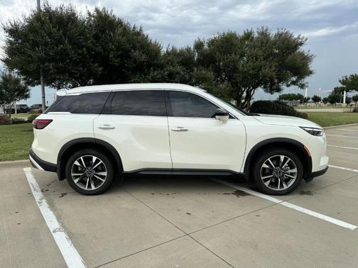 2022 INFINITI QX60 Luxe