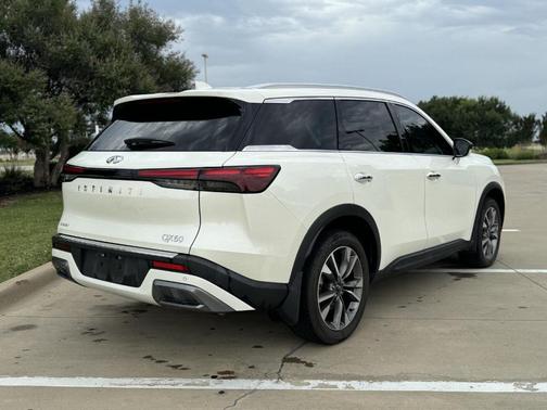 2022 INFINITI QX60 Luxe