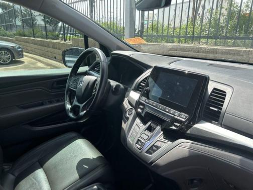 Modern Steel Metallic 2018 Honda Odyssey EX-L