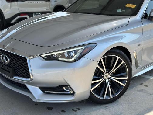 2018 INFINITI Q60 3.0t LUXE