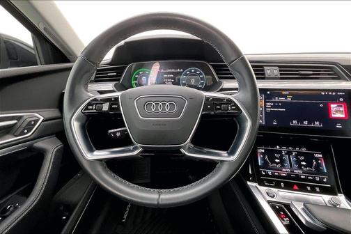 2024 Audi Q8 e-tron Premium