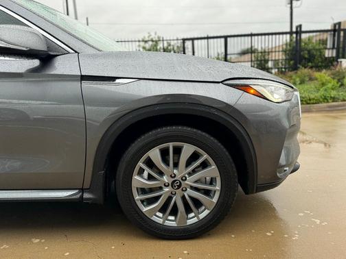 2024 INFINITI QX50 Luxe