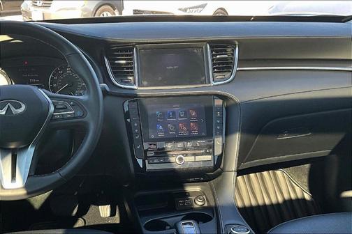 2025 INFINITI QX50 Luxe