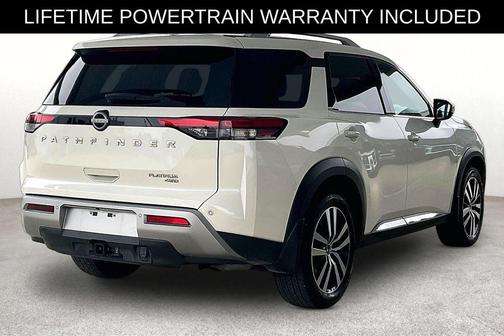 White 2023 Nissan Pathfinder Platinum