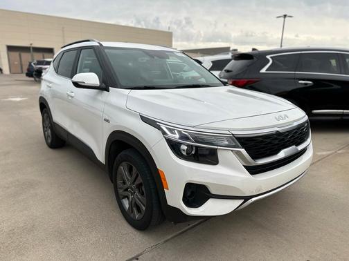 2022 Kia Seltos S