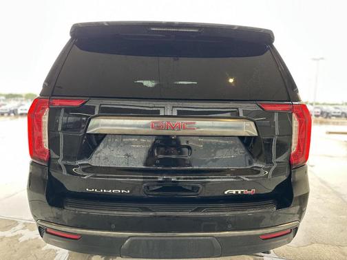2021 GMC Yukon XL AT4