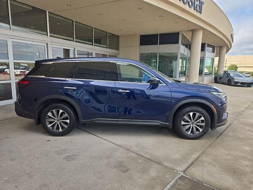 2025 INFINITI QX60 Pure