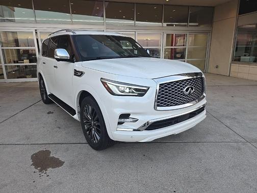 2023 INFINITI QX80 SENSORY