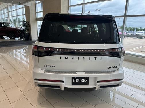 2025 INFINITI QX80 SENSORY