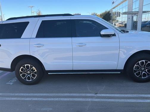 2023 Ford Expedition XLT
