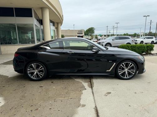 2018 INFINITI Q60 3.0t LUXE