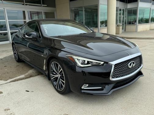 2018 INFINITI Q60 3.0t LUXE