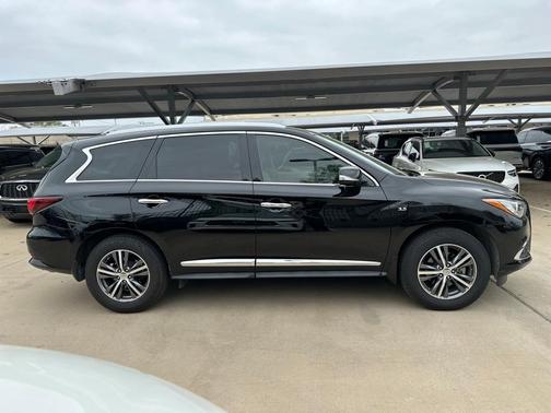 2017 INFINITI QX60 Base