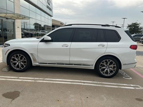 2021 BMW X7 xDrive40i