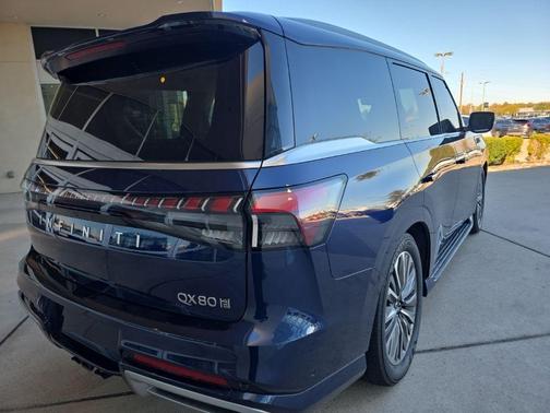 2025 INFINITI QX80 SENSORY