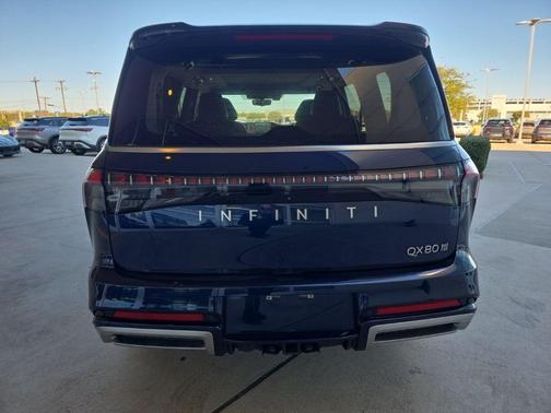2025 INFINITI QX80 SENSORY