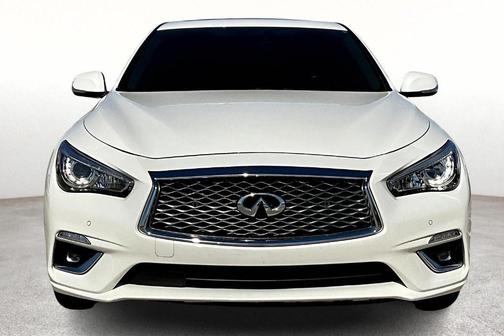 2023 INFINITI Q50 LUXE