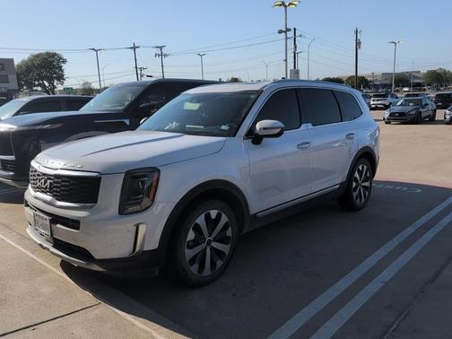 2022 Kia Telluride S
