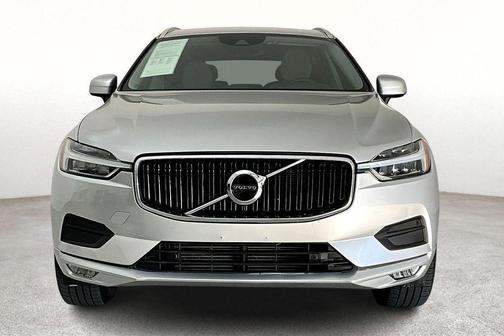 2021 Volvo XC60 T5 Momentum