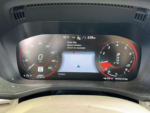 2021 Volvo XC60 T5 Momentum