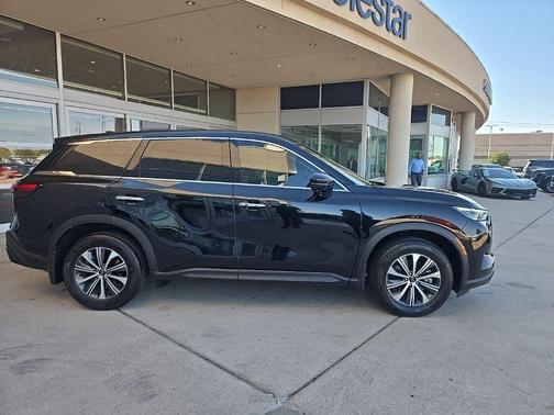 2025 INFINITI QX60 Pure