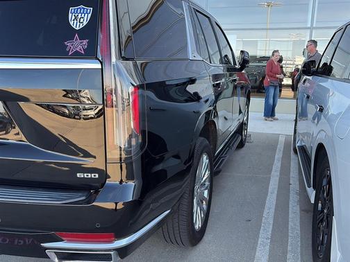 2021 Cadillac Escalade Premium Luxury