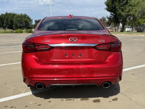 2022 INFINITI Q50 LUXE