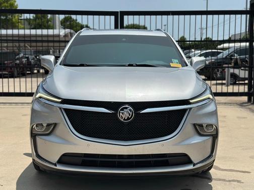 2022 Buick Enclave Essence