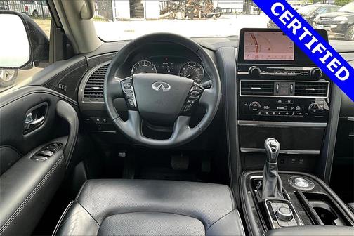 2022 INFINITI QX80 Luxe